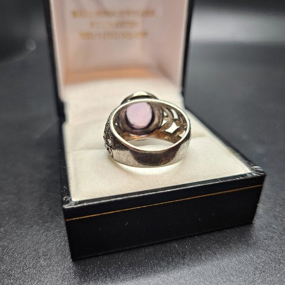 Sterling and Amethyst Ring - Picture 4 of 7